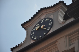 Clock in the Jewish Quarter that operates backwards!